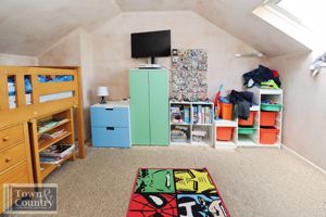 RED BARN ROAD- click for photo gallery